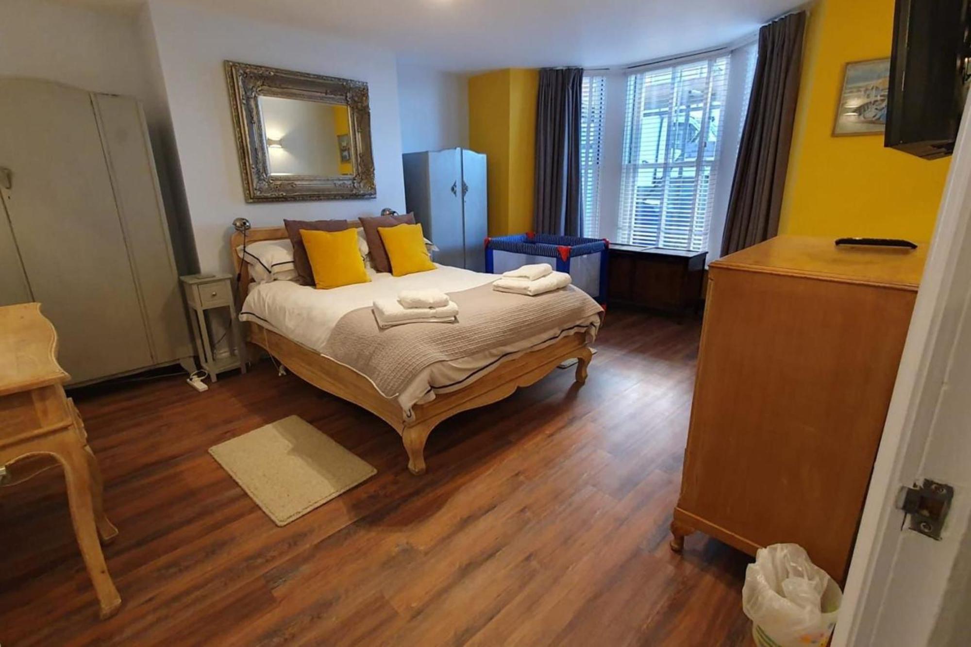 Villa Seaside Hideaway - Free Onstreet Parking à Scarborough Extérieur photo